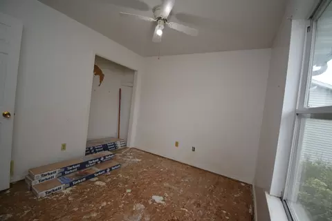 Bedroom - 27 Partner Pl, Bloomington, IL 61701 photo 4 of 7