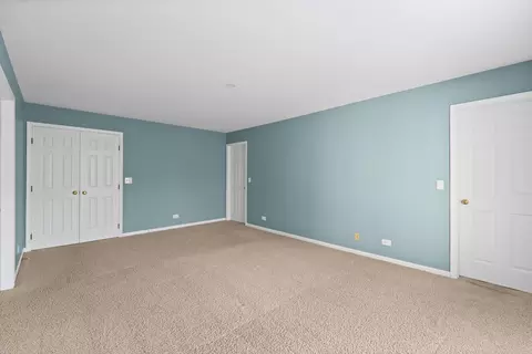 Bedroom - Undisclosed, Hoffman Estates, IL 60010 photo 6 of 8