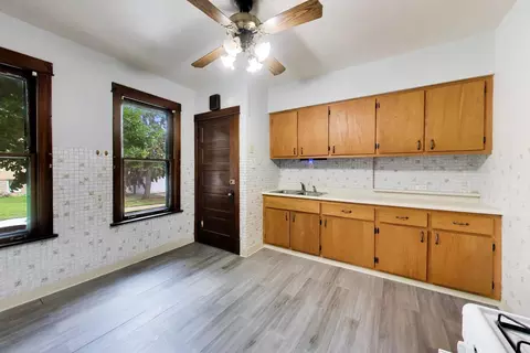 227 Circle Ave, Forest Park, IL 60130 photo 7