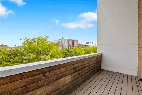 Exterior - Undisclosed, Chicago, IL 60622 photo 6 of 9