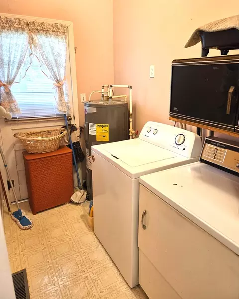 Other - 355 Lee Evans Dr, Hull, IL 62343 photo 6 of 7