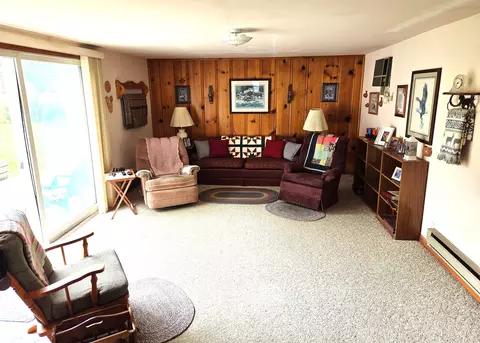 Living - 355 Lee Evans Dr, Hull, IL 62343 photo 1 of 2