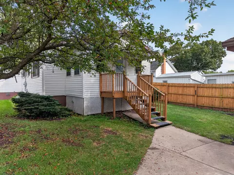Exterior - 105 S Main St, Seneca, IL 61360 photo 6 of 7