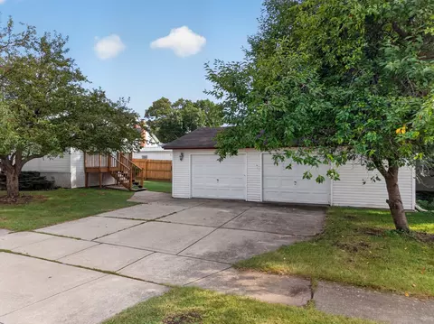 Exterior - 105 S Main St, Seneca, IL 61360 photo 5 of 7