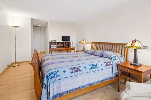 Bedroom - 360 E Randolph St #403, Chicago, IL 60601 photo 2 of 2