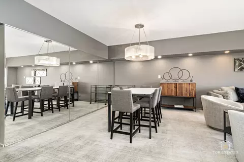 Dining - 175 E Delaware Pl #6611, Chicago, IL 60611 photo 1 of 2