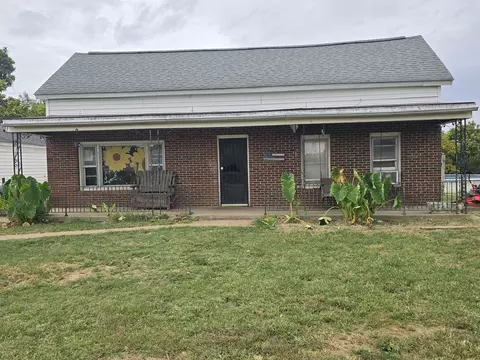 560 Butler Rd, Harrisburg, IL 62946