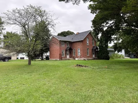 Exterior - 810 E 4th St, Sterling, IL 61081 photo 7 of 8