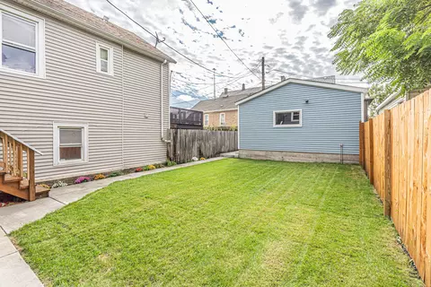 Exterior - 1407 W Fuller St, Chicago, IL 60608 photo 3 of 8