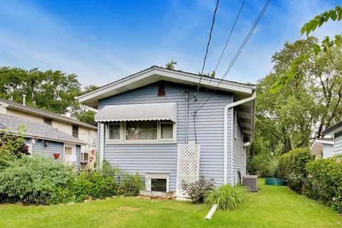 Exterior - 2307 Fulle St, Rolling Meadows, IL 60008 photo 4 of 11