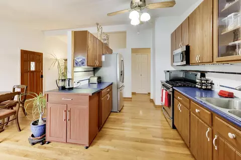 Kitchen - 2307 Fulle St, Rolling Meadows, IL 60008 photo 3 of 5