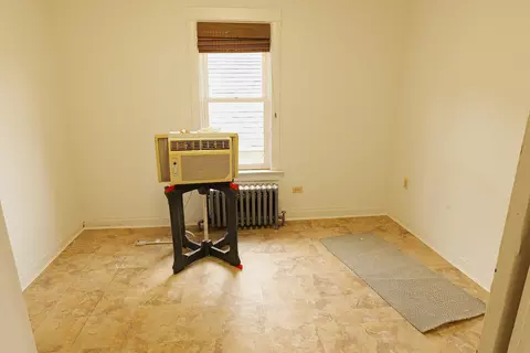 Bedroom - 7439 W 56th St, Summit, IL 60501 photo 5 of 5