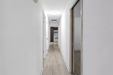 Entry Way - 7915 Massasoit Ave, Burbank, IL 60459 photo 1 of 1