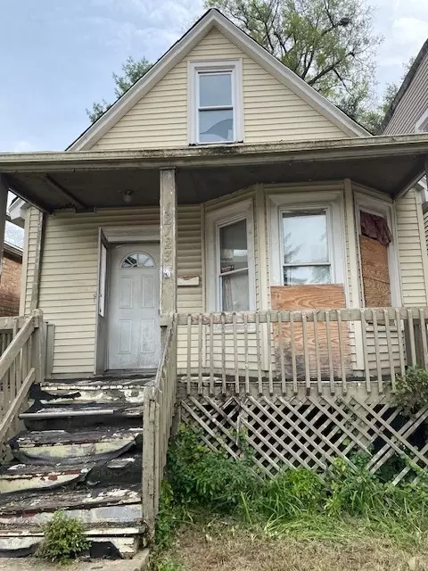 12123 S Emerald Ave, Chicago, IL 60628