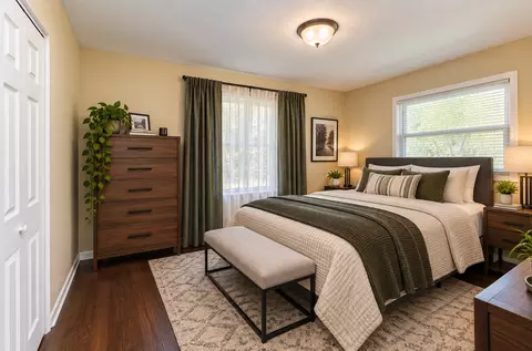 Bedroom - 16100 Circle Dr, Markham, IL 60428 photo 5 of 5