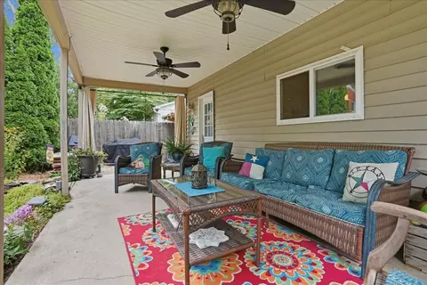 Exterior - Undisclosed, Bloomington, IL 61701 photo 2 of 11