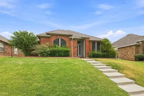 2126 Greenstone Trl, Carrollton, TX 75010