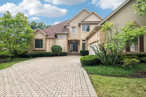 1167 S Hiddenbrook Trl, Palatine, IL 60067