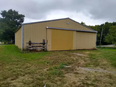 10 North St, New Burnside, IL 62967