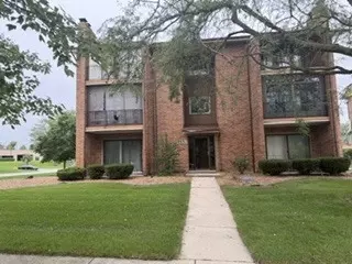 9950 Treetop Dr #1W, Orland Park, IL 60462