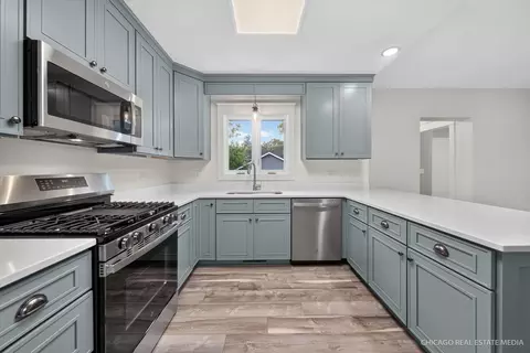 Kitchen - 324 Maple St, Marengo, IL 60152 photo 2 of 5