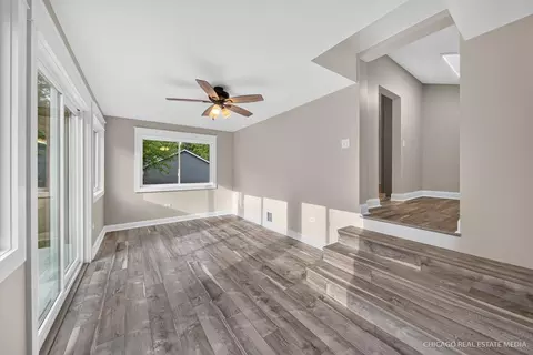 Living - 324 Maple St, Marengo, IL 60152 photo 6 of 6