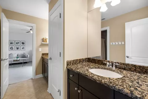 Bath - 1311 Beed Ave, Elburn, IL 60119 photo 4 of 5