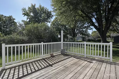 Exterior - 206 S Maple Ave, Byron, IL 61010 photo 2 of 3