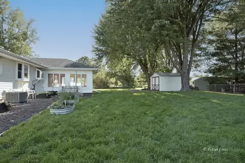 Exterior - 206 S Maple Ave, Byron, IL 61010 photo 3 of 3