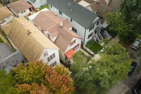 View/Area - 2733 N Artesian Ave, Chicago, IL 60647 photo 2 of 3