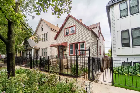Exterior - 2733 N Artesian Ave, Chicago, IL 60647 photo 4 of 4