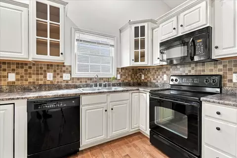 Kitchen - 1524 Belclare Rd, Normal, IL 61761 photo 2 of 2
