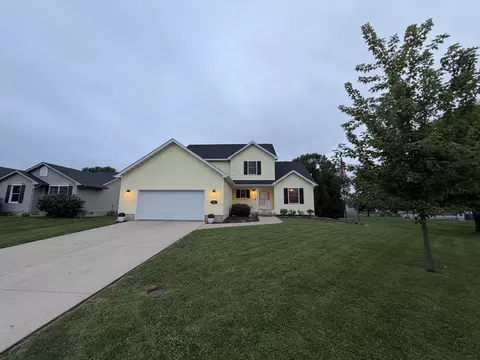 13 View Cir, Oreana, IL 62554