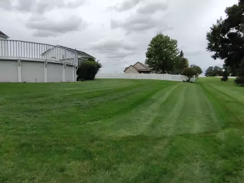 Exterior - 2000 Grandview Trl, Belvidere, IL 61008 photo 7 of 13
