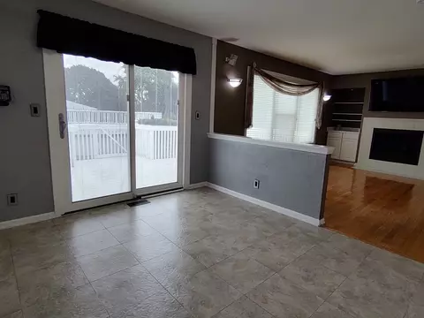 Living - 2000 Grandview Trl, Belvidere, IL 61008 photo 3 of 6