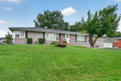 2 N266 Prairie Ave, Glen Ellyn, IL 60137