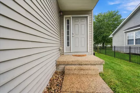 Exterior - 1826 Chuck Murray Dr, Normal, IL 61761 photo 2 of 5
