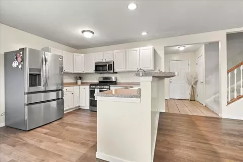 Kitchen - 1826 Chuck Murray Dr, Normal, IL 61761 photo 1 of 4