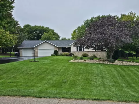 6775 Skyview Trl, Roscoe, IL 61073