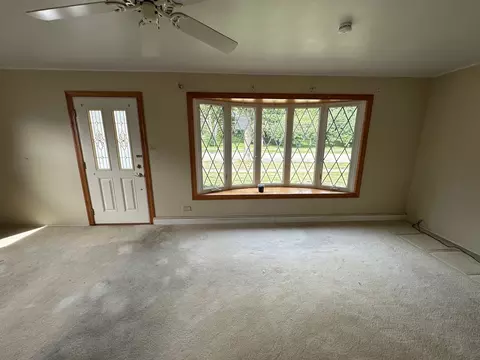 Living - 2402 Rohlwing Rd, Rolling Meadows, IL 60008 photo 1 of 2