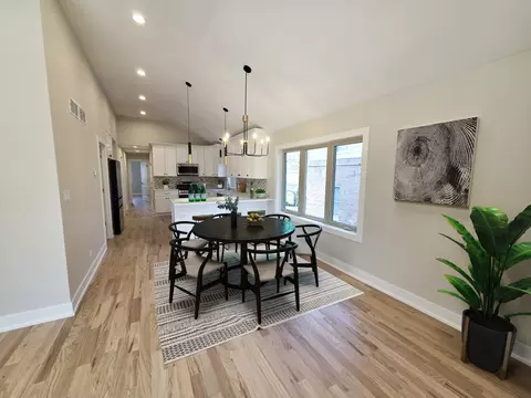 Dining - 6529 28th Pl, Berwyn, IL 60402 photo 1 of 1