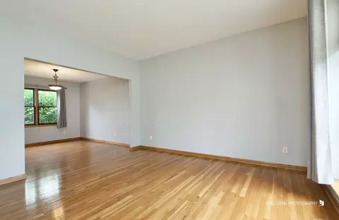 Living - 4713 Crystal Trl, Mchenry, IL 60050 photo 1 of 6