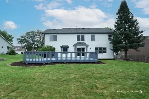 Exterior - 4713 Crystal Trl, Mchenry, IL 60050 photo 5 of 6