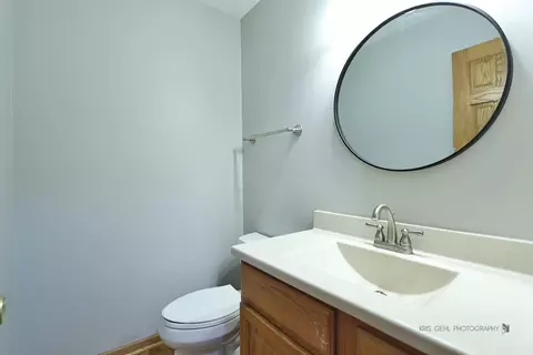 Bath - 4713 Crystal Trl, Mchenry, IL 60050 photo 1 of 4