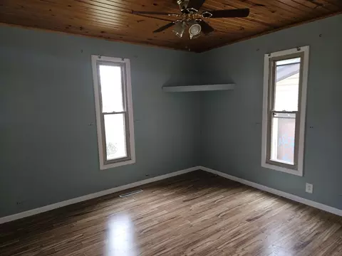 Other - 926 E Webster St, Benton, IL 62812 photo 7 of 14