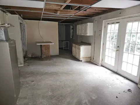 Other - 926 E Webster St, Benton, IL 62812 photo 8 of 14