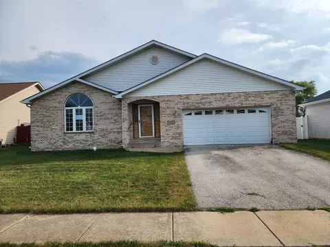 627 Clover Ln, University Park, IL 60484