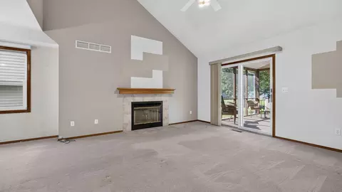 Living - 311 S Towanda Ave, Normal, IL 61761 photo 4 of 6