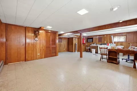 Other - 539 Sandy Ln, Des Plaines, IL 60016 photo 4 of 7
