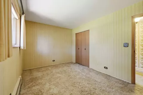 Bedroom - 539 Sandy Ln, Des Plaines, IL 60016 photo 6 of 6